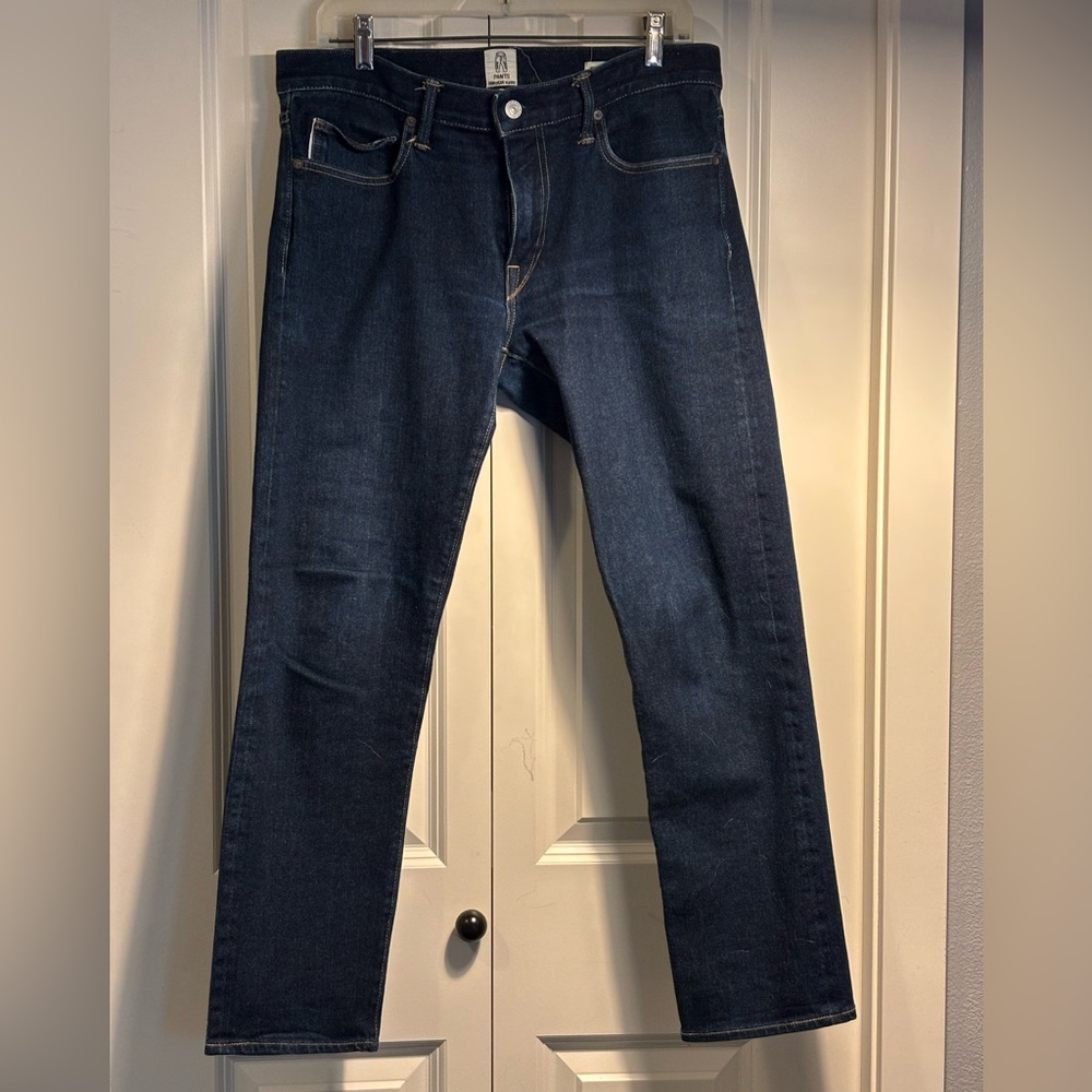 Hiroshima Kato men’s dark wash jeans barely worn
Waist 33 length 32